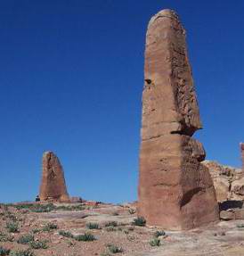 Obeliscos en Petra
